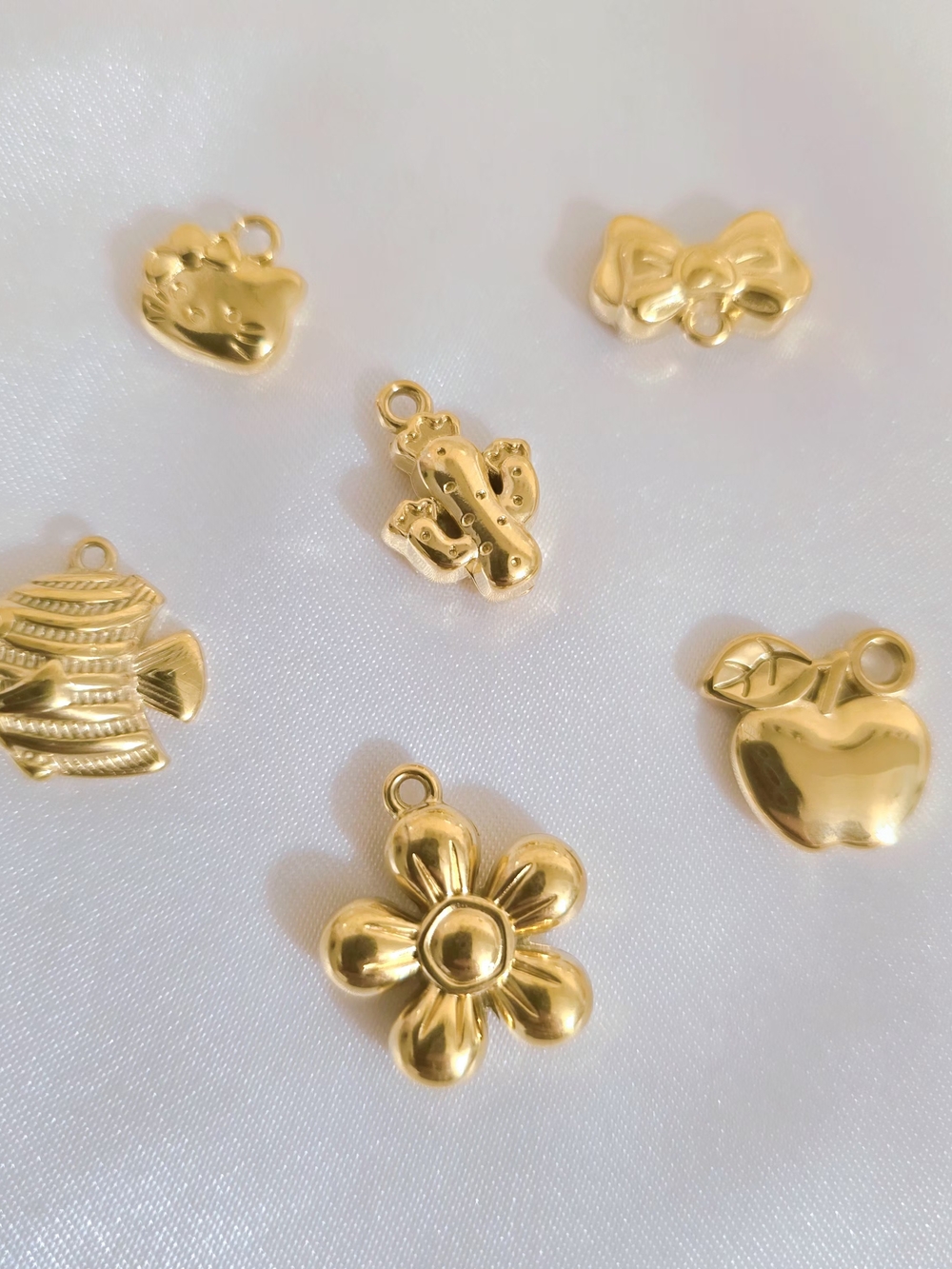 Gold-plated Charm Mix - Flower, Apple, Bow, Cat, Fish,‎ Cactus